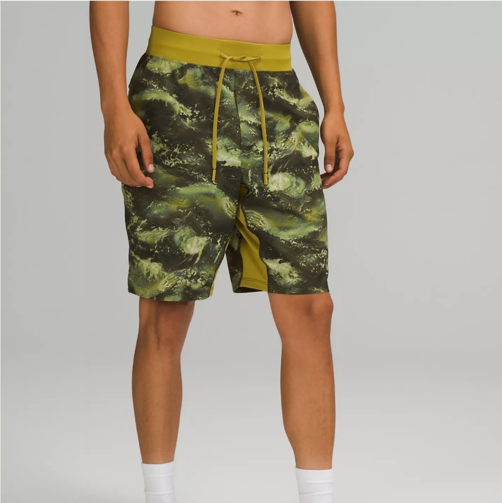 Lululemon The Short 9" Linerless